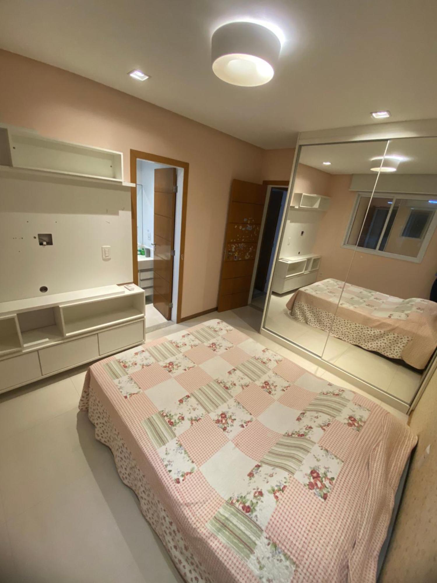 Apt 3Q Luxo Com Ar E Jacuzzi Na Beira Mar Гуарапарі Екстер'єр фото