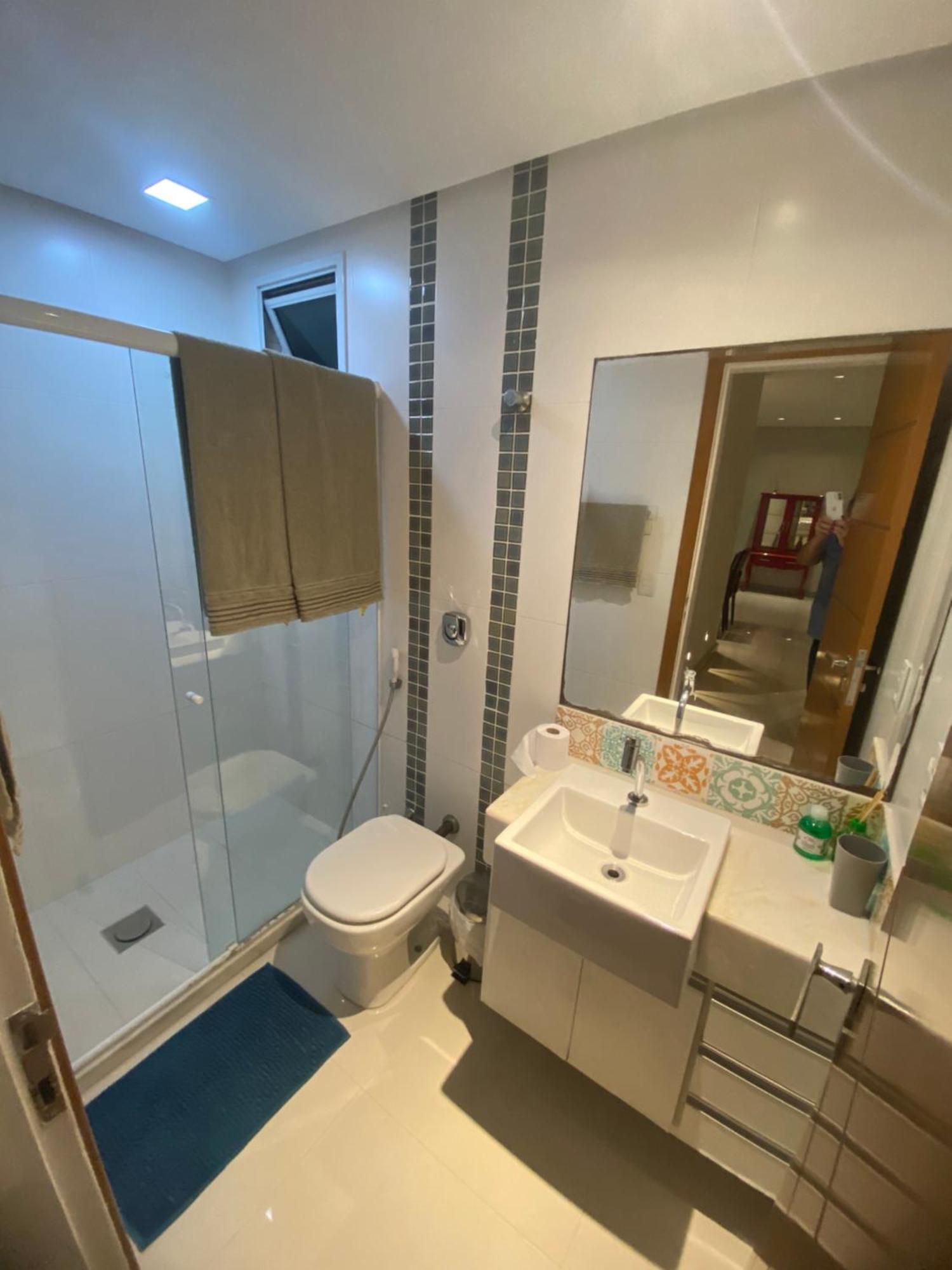 Apt 3Q Luxo Com Ar E Jacuzzi Na Beira Mar Гуарапарі Екстер'єр фото