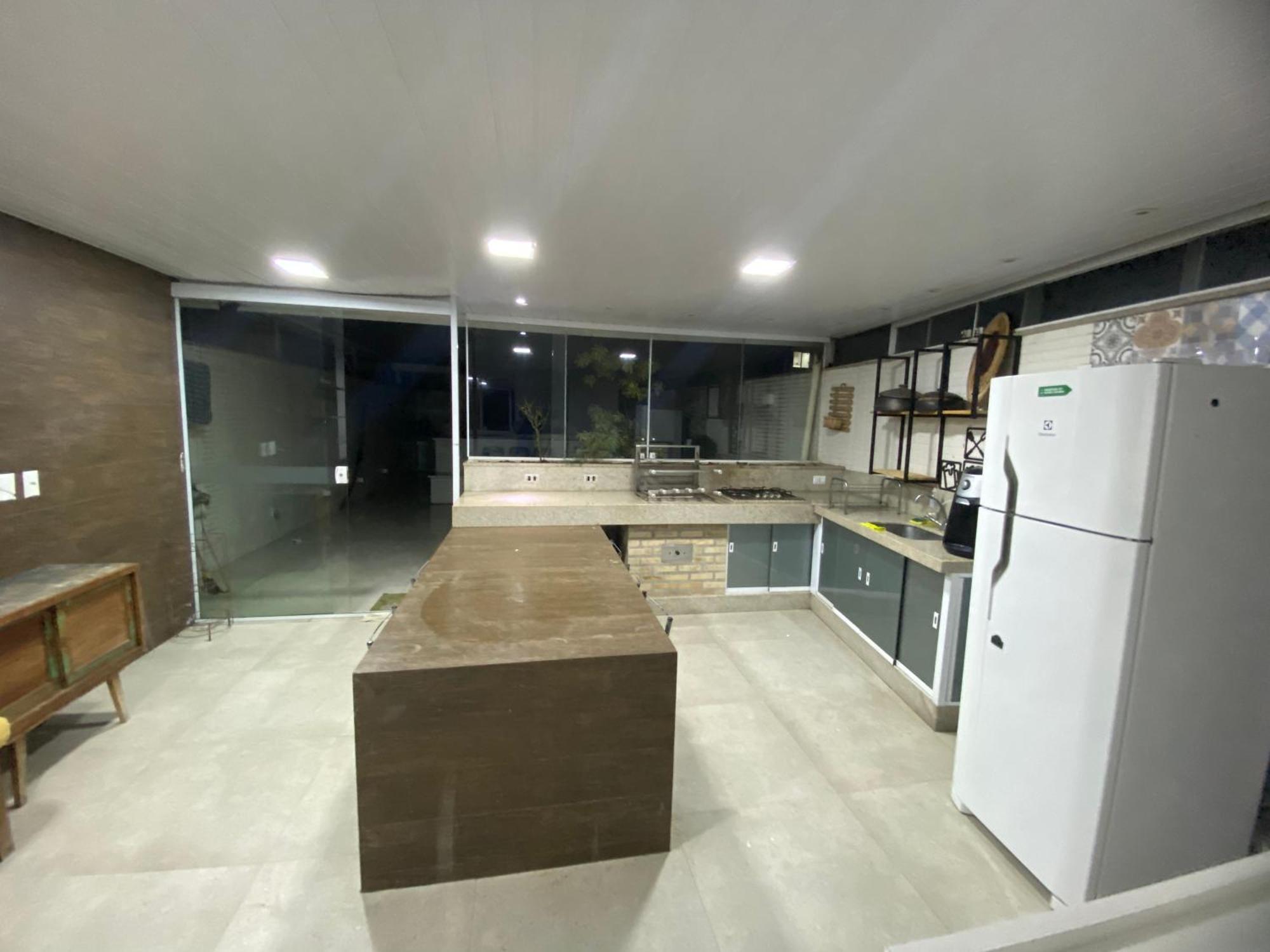 Apt 3Q Luxo Com Ar E Jacuzzi Na Beira Mar Гуарапарі Екстер'єр фото